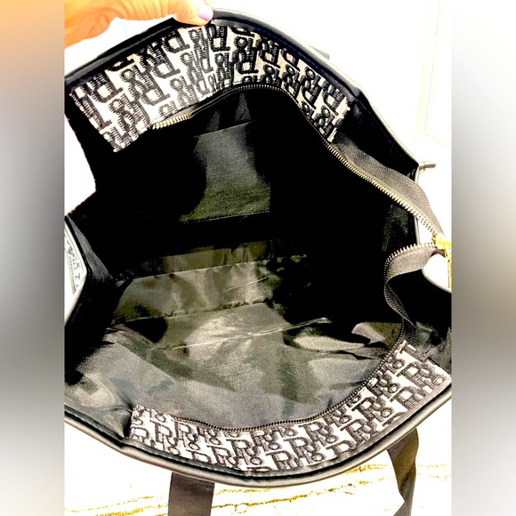 New XL Zip Top Tote Black & white pattern embroidered canvas - Picture 8 of 8